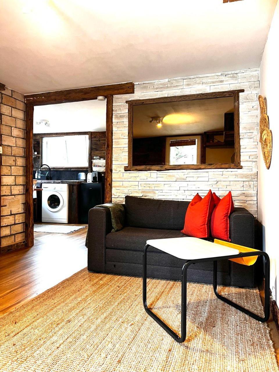 Les Sapineaux Apartment *